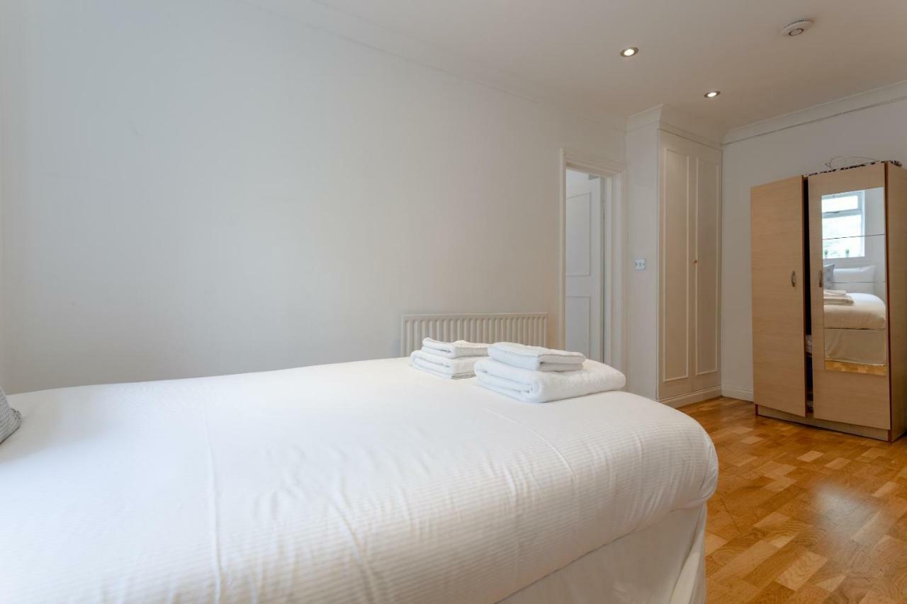 4 Bedroom Mews House In Kensal Rise *