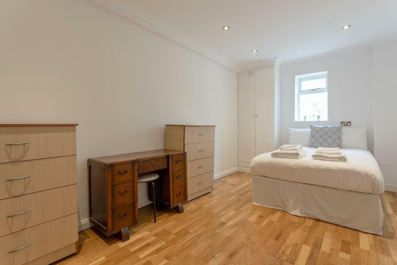 4 Bedroom Mews House In Kensal Rise Casa vacanze