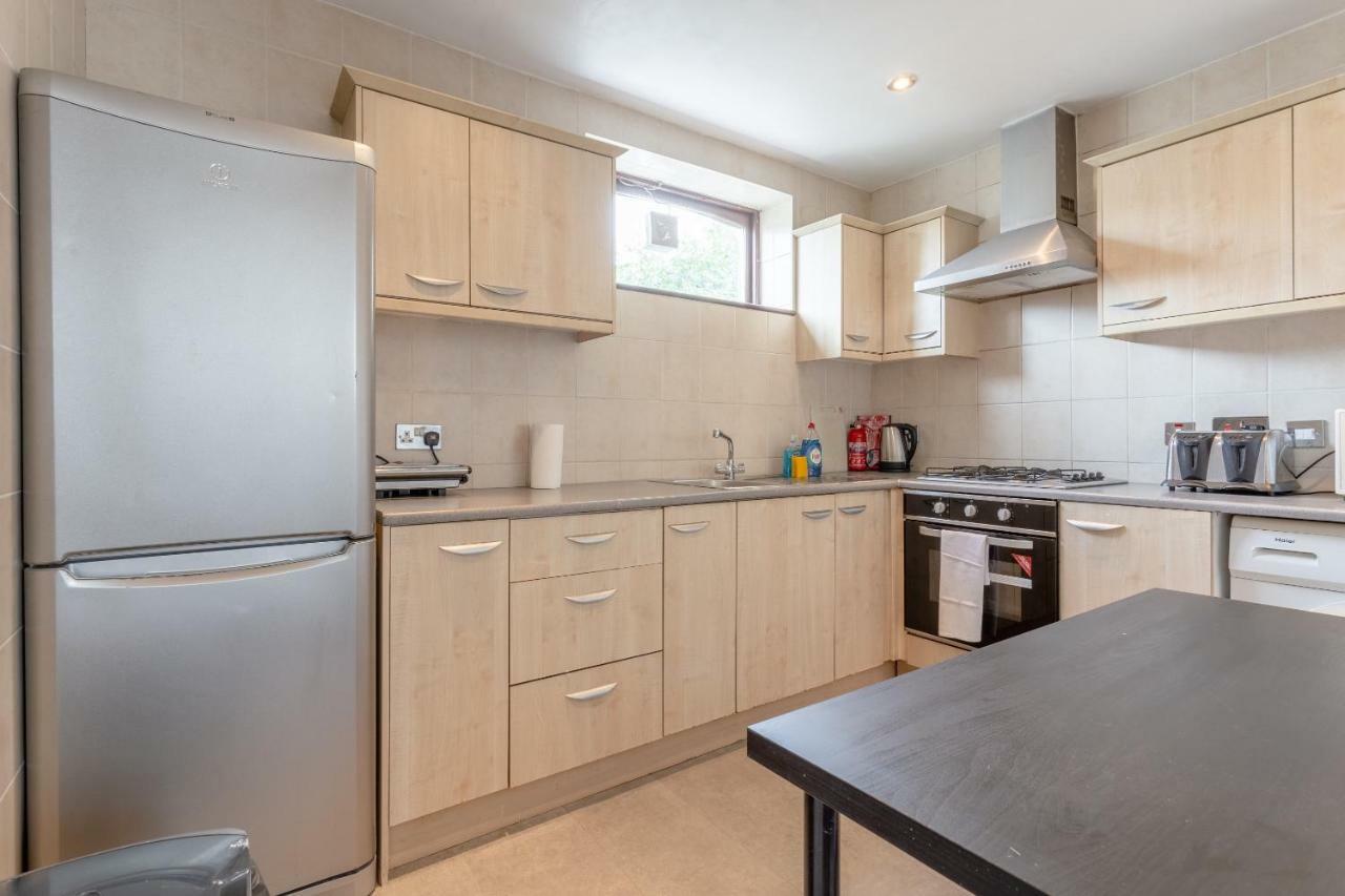 Casa vacanze 4 Bedroom Mews House In Kensal Rise