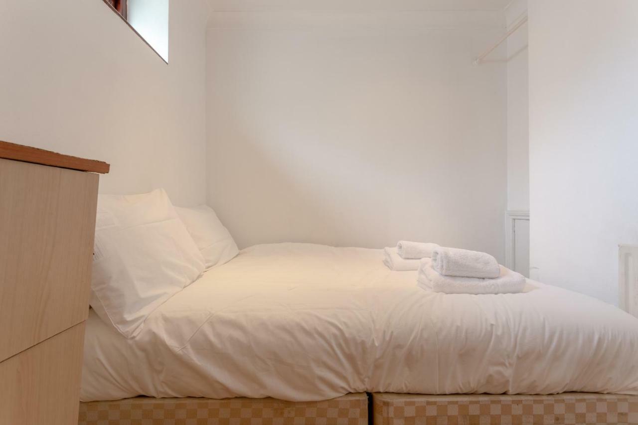 4 Bedroom Mews House In Kensal Rise