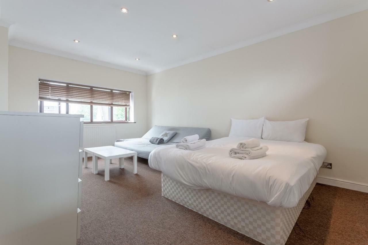 4 Bedroom Mews House In Kensal Rise *